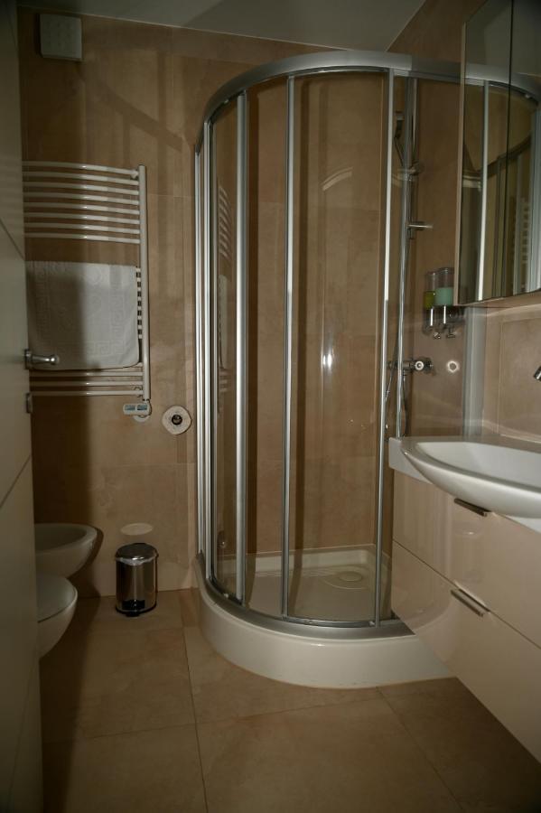 Sea Star Apartment Koper Ngoại thất bức ảnh